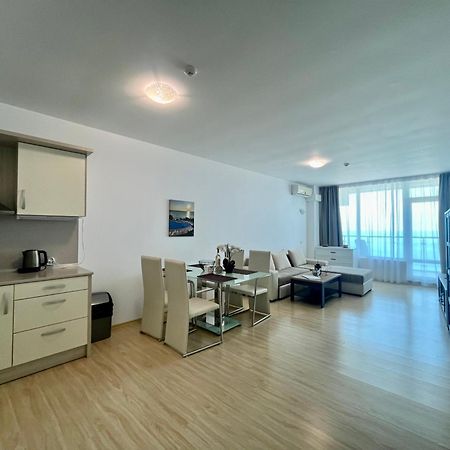 Плажни Апартаменти Силвър Бийч - Silver Beach Sea Apartments Byala  Buitenkant foto