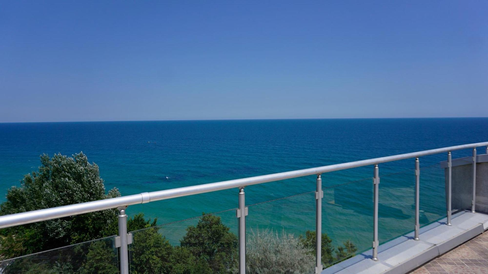 Плажни Апартаменти Силвър Бийч - Silver Beach Sea Apartments Byala  Buitenkant foto