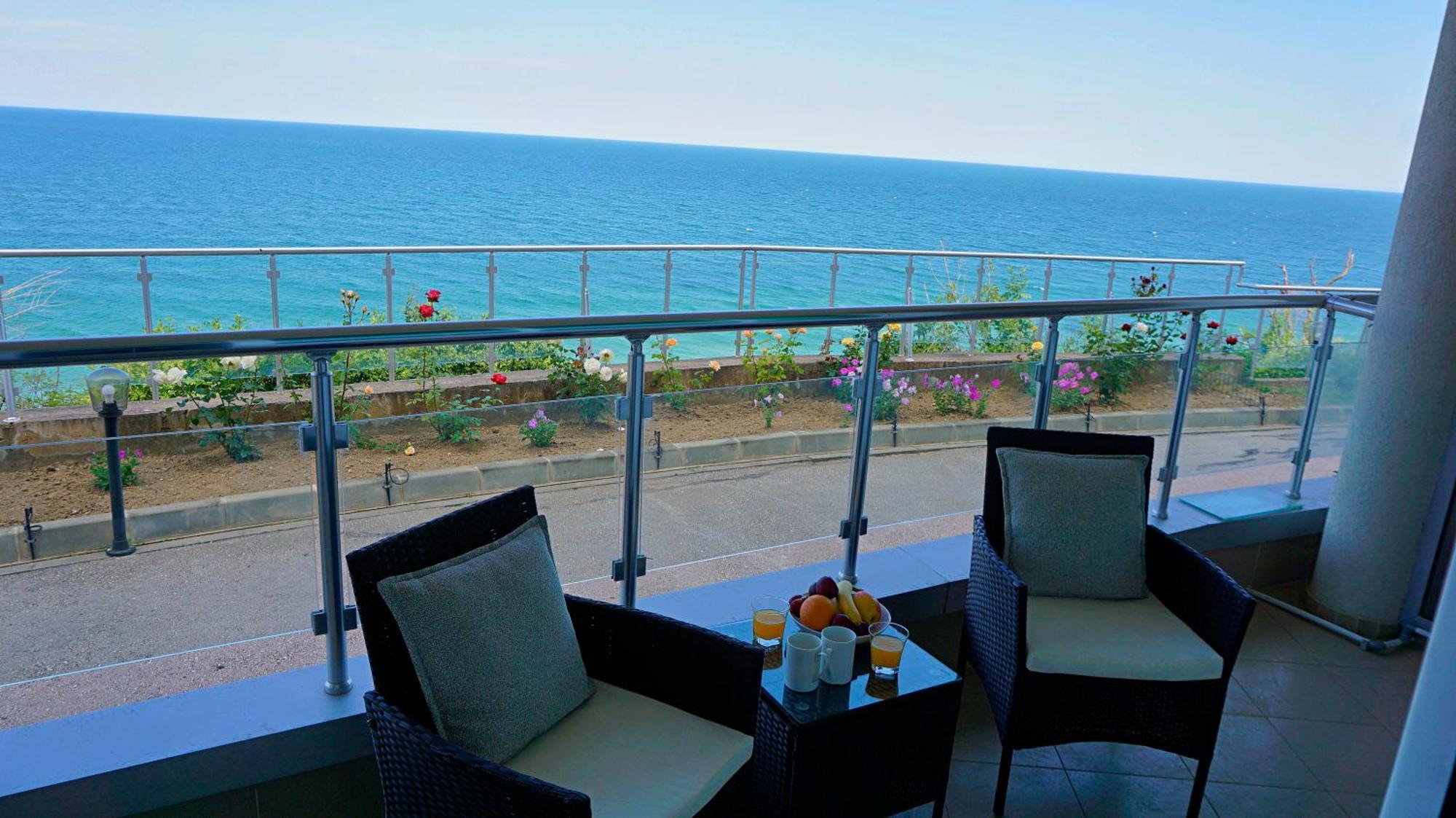 Плажни Апартаменти Силвър Бийч - Silver Beach Sea Apartments Byala  Buitenkant foto